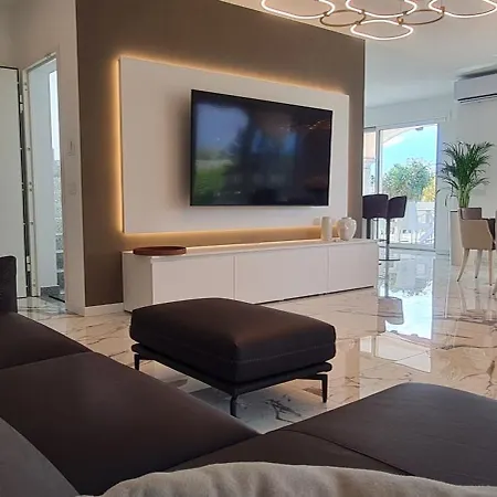 Riva Del Lario Sartori Apartmán *